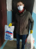 Партийные активисты мегионского волонтерского центра по оказанию помощи гражданам в связи с пандемией коронавируса приобрели и доставили продукты питания женщине, попавшей в трудную жизненную ситуацию.
