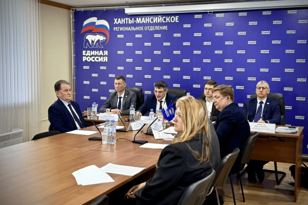 К обсуждению по ВКС подключились жители всех 22 муниципалитетов автономного округа.