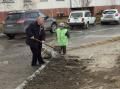 Партийцы Мегиона приучают детей соблюдать чистоту в городе 