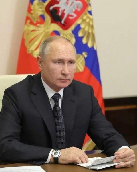 Сегодня мы от всей души поздравляем нашего президента Владимира Владимировича!